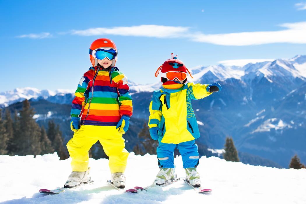 Przedszkole narciarskie – dlaczego warto zapisać do niego dziecko?
