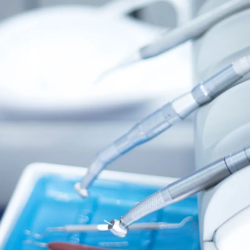 Wiertła chirurgiczne w stomatologii: Klucz do precyzyjnych zabiegów