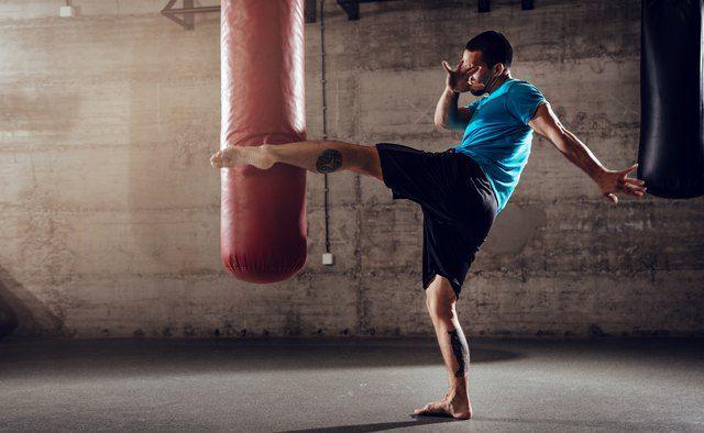 Co to jest kickboxing? Zasady walki i rozwój dyscypliny w Polsce