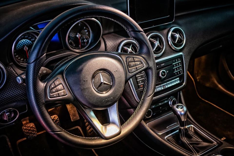 7 powodów, dla których warto postawić na auto na abonament dla osób fizycznych