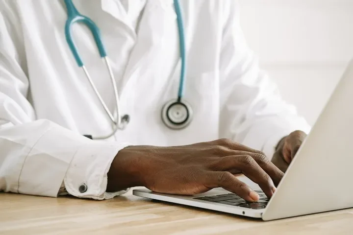 Porównanie metod densytometrycznych: DXA, QCT i pDXA