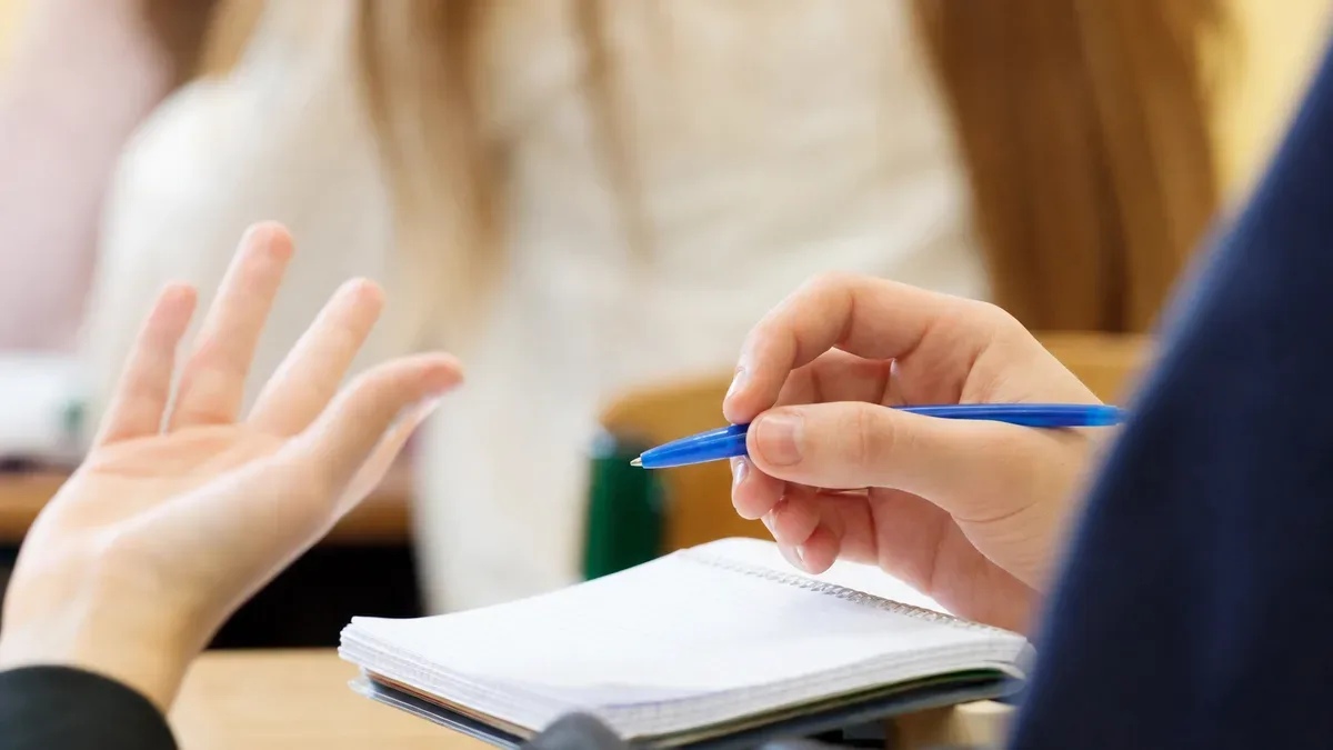 Przemoc wśród młodzieży nie kończy się w internecie. Uczniowie debatowali w Gliwicach