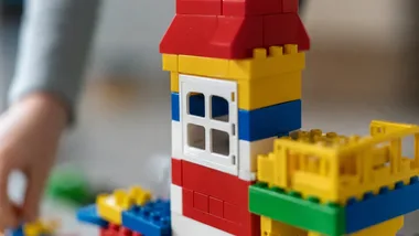 Ratusz z 3500 klocków LEGO stanął w Palmiarni. Wstęp jest bezpłatny