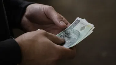 Rzekomi pracownicy banku nakłonili go do wypłaty 50 tysięcy złotych