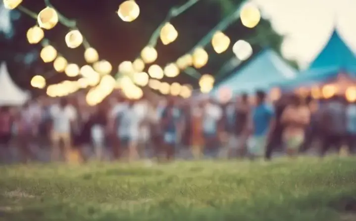 Młodzieżowy Dom Kultury prowadzi akcję Z sercem dla innych - świąteczne odwiedziny w placówkach