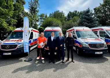 Gliwicki szpital dostał ambulans. W regionie przekazano pięć pojazdów