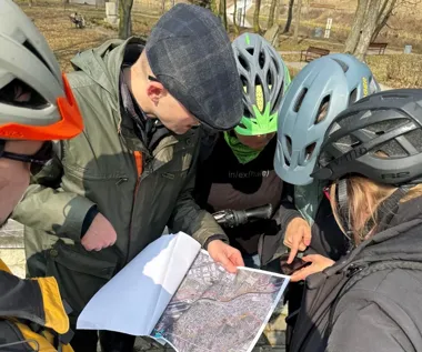 Bulwary Kłodnicy znów na celowniku, a urbaniści objechali rzekę na rowerach