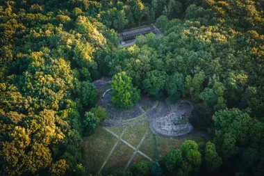 Dawna scena w lesie komunalnym dostanie drugie życie przy Chorzowskiej