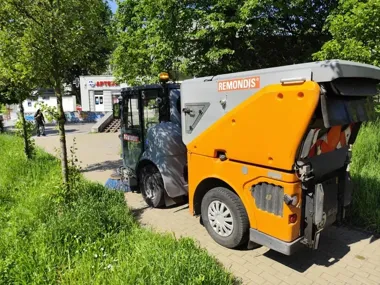 W Gliwicach trwa wielkie czyszczenie chodników i tras rowerowych
