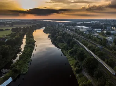 Złota alga w Porcie Gliwice. Ponad tona śniętych ryb i najwyższy stopień zagrożenia
