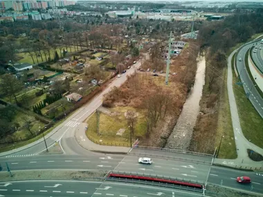 Nowa trasa przy ul. Nadrzecznej. 850 metrów dla pieszych i rowerzystów