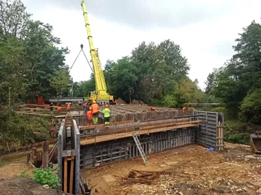 Nowy most nad Kłodnicą zastąpi starą przeprawę. Przejazd w 2027 roku