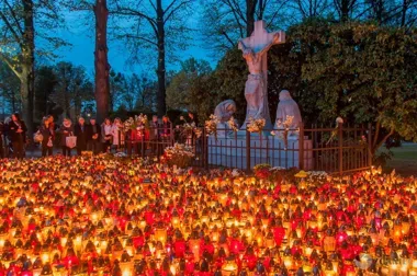 Na gliwickich cmentarzach przybędzie pojemników na zużyte baterie