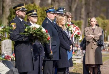 Na gliwickich cmentarzach pamięć o odwadze, która ocaliła dziesięć istnień