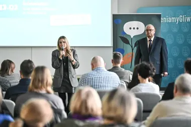 Mieszkańcy Śródmieścia pytali o parkowanie, odpady i wandalizm – prezydent odpowiadała w Urzędzie Miejskim