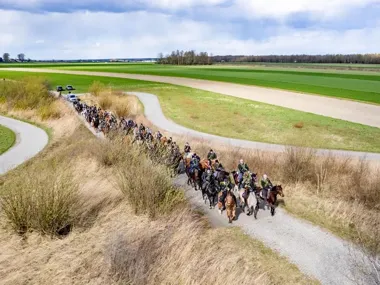 W Ostropie procesja konna znów przypomniała tradycję z XVII wieku