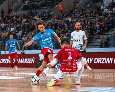 Piast Gliwice rozpoczął walkę o awans do najlepszej szesnastki od wygranej 4:2