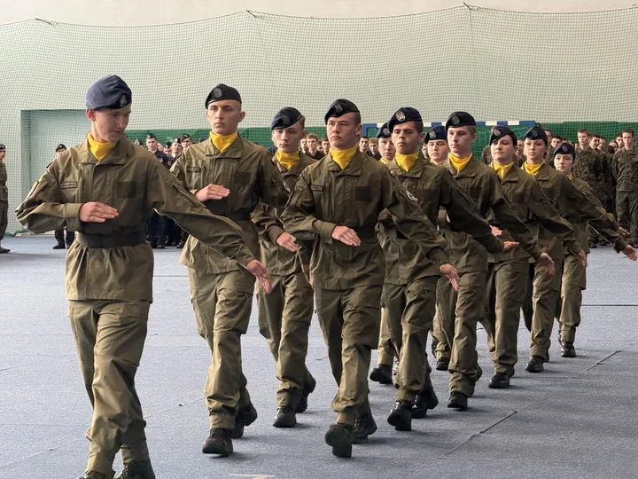 Awanse w klasach mundurowych. Liczyły się nauka, dyscyplina i zaangażowanie