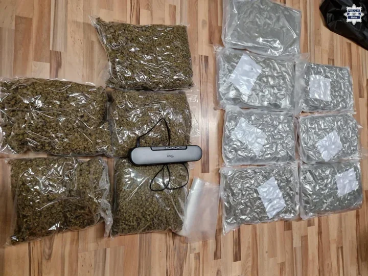 Konwój zatrzymany pod Gliwicami - 63 kg narkotyków zabezpieczone