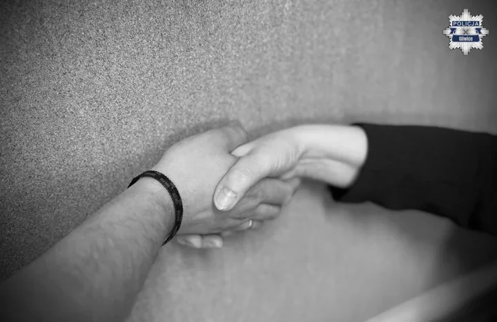 Cichy sygnał przed tragedią - tak rozpoznają kryzys samobójczy