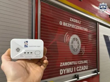 Czad pojawił się latem na Sikorniku. Strażacy weszli do mieszkania siłowo