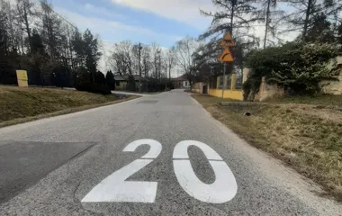 Miasto poprawia bezpieczeństwo na ulicach – nowe malowania mają uczynić zasady trudniejszymi do przeoczenia