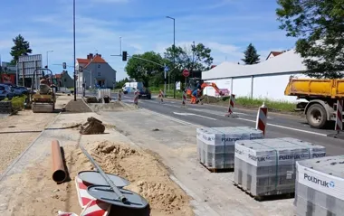 Na Edisona kończą trasę rowerową. Przy Łabędzkiej będą krótkie utrudnienia
