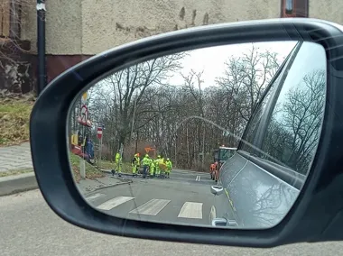 Gliwickie ekipy nie zwalniają – na kilku ulicach ruszyły naprawy i większe remonty