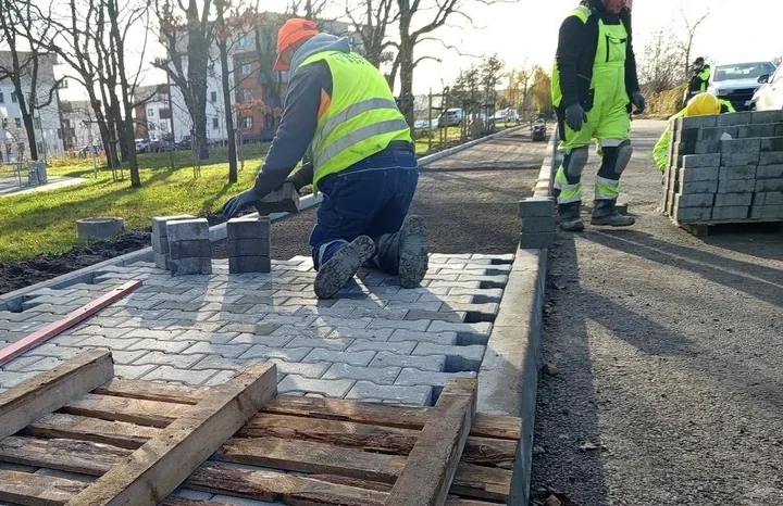 Na gliwickich drogach ruszył sezon na szybkie naprawy i objazdy